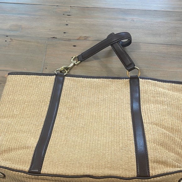 Michael Kors straw summer tote. Removable pouch inside. - Picture 11 of 11